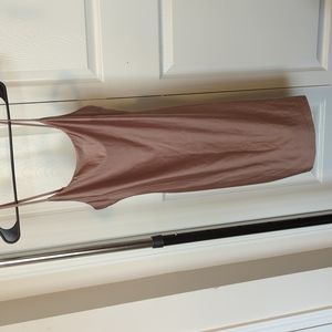 Iris brand medium silky fitted dress